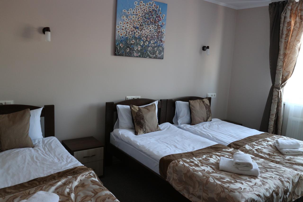 לבוב Orange Hotel מראה חיצוני תמונה